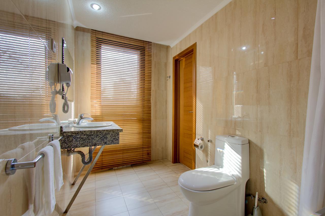 Bishkek Boutique Hotel ภายนอก รูปภาพ